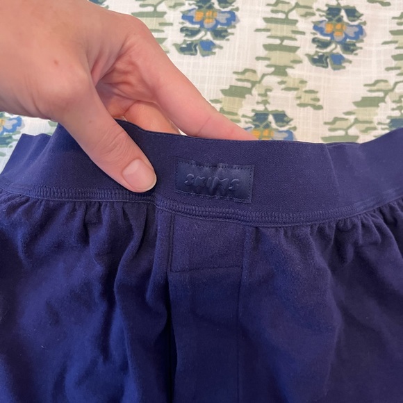 SKIMS Boyfriend Loose Boxers - Picture 4 of 6